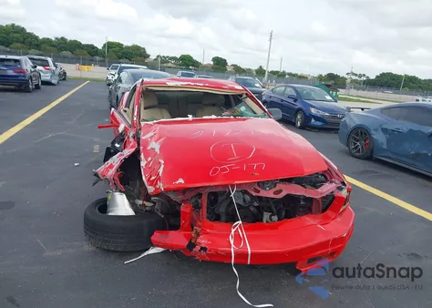 2008 Ford Mustang V6 Deluxe/V6 Premium z USA, uszkodzony, nr VIN 1ZVHT80N185208405